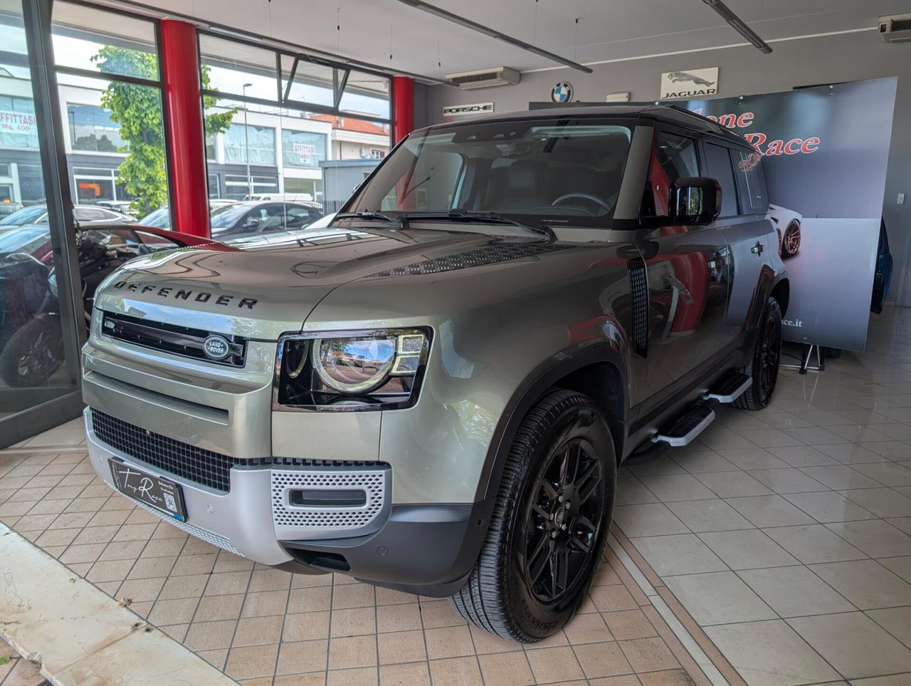 Land Rover Defender 110 3.0D I6 200 CV AWD Auto SE Autocarro N1