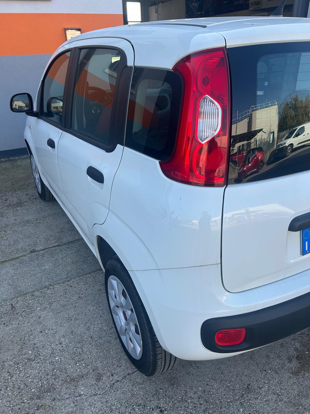 Fiat Panda 0.9 TwinAir Turbo Natural Power Lounge