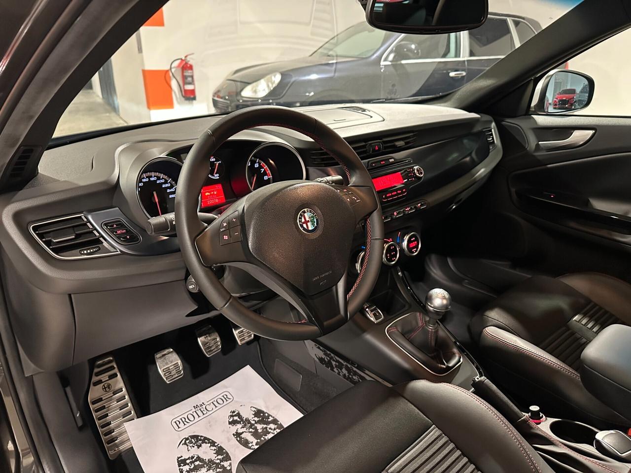 Alfa Romeo Giulietta 1.4 Turbo Distinctive - COME NUOVA!! UNI PROP.