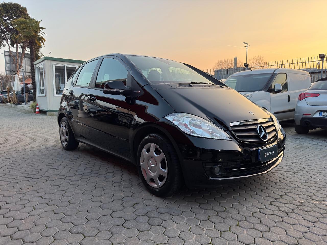 Mercedes-benz A 160 BlueEFFICIENCY ADATTA NEOPATENTATI