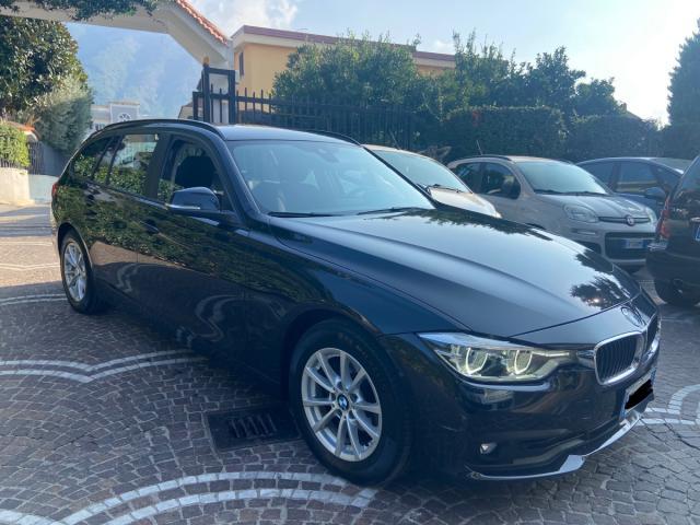 BMW Serie 3 Touring 318d Luxury automatico