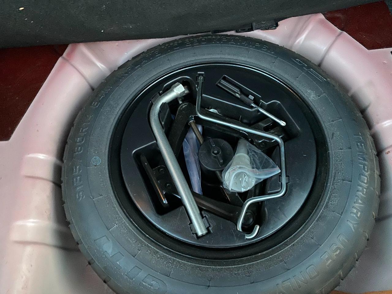 LANCIA Ypsilon B-Color 1.0 hybrid GOLD RadioAPP