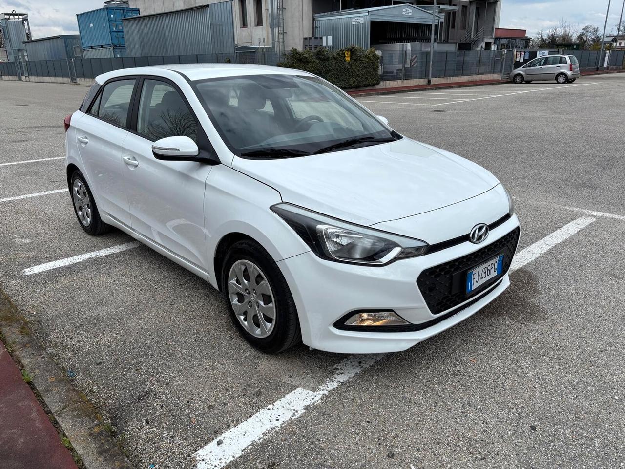 Hyundai i20 1.2 GPL 84 CV 5 porte Econext Comfort UNICO PROPRIETARIO neopatentati