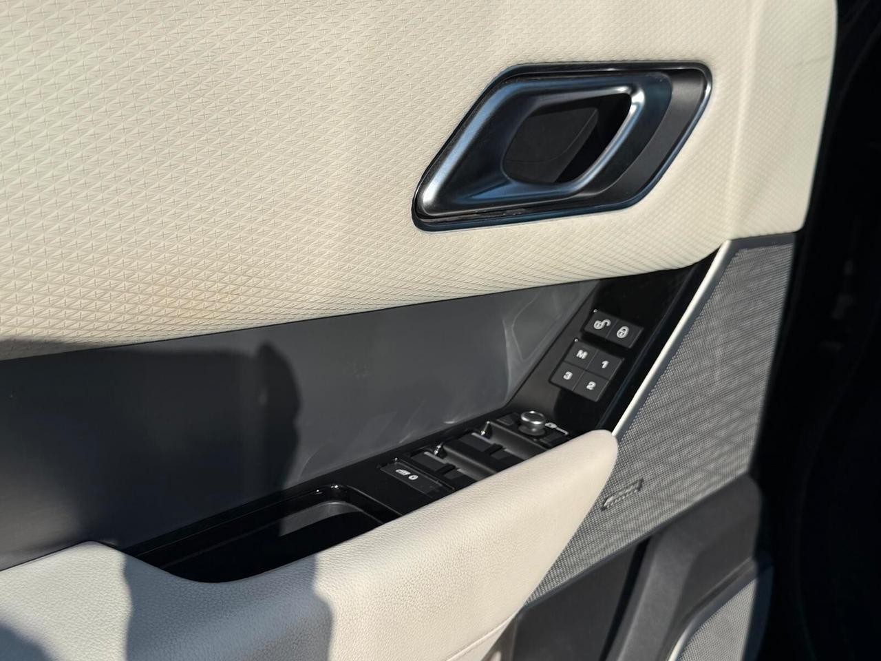 Land Rover Range Rover Velar 2.0D 180cv R-Dynamic SE