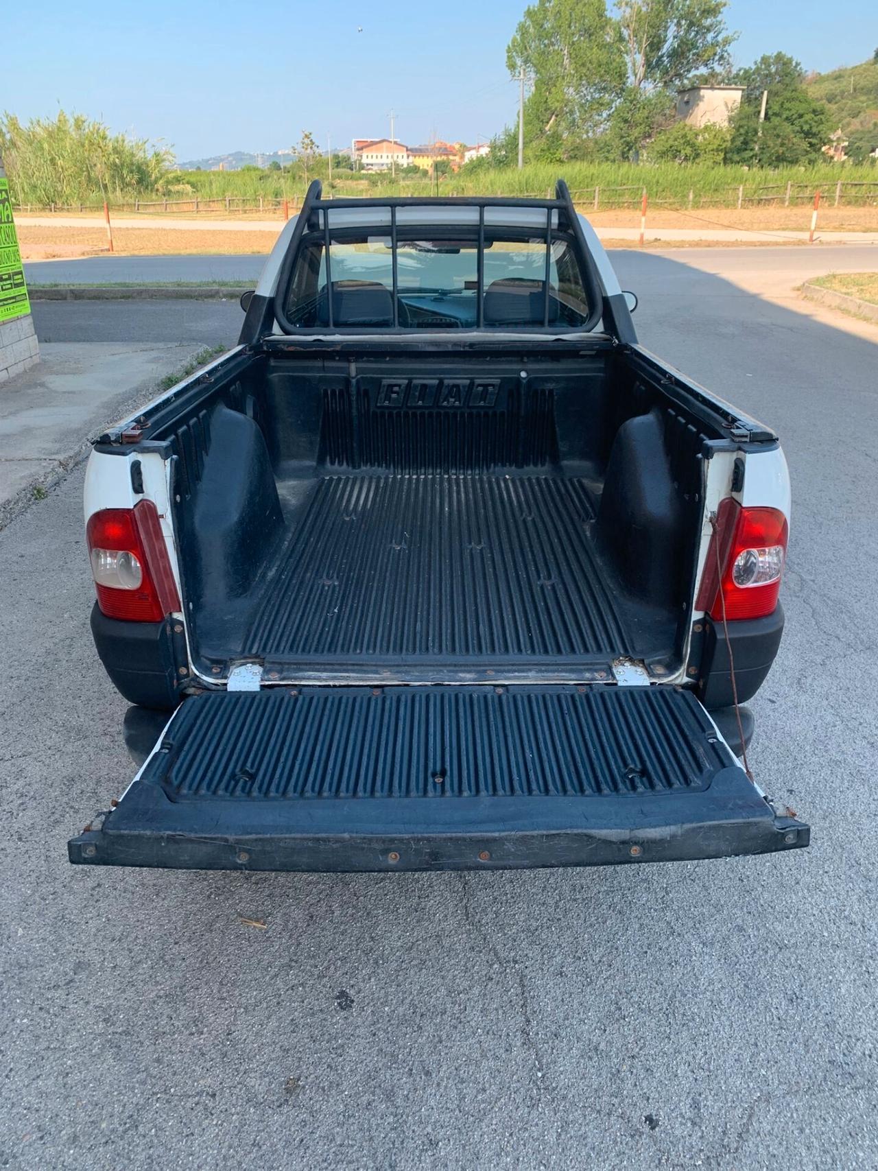 Fiat Strada 1.9 Jtd Cassone grande