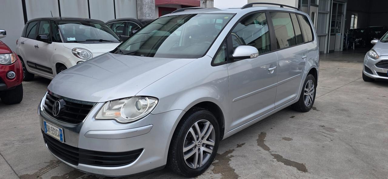 Volkswagen Touran 2.0 Highline Ecofuel