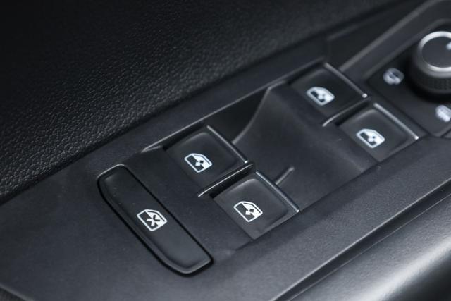 VOLKSWAGEN Taigo 1.0 TSI 115 CV R-Line