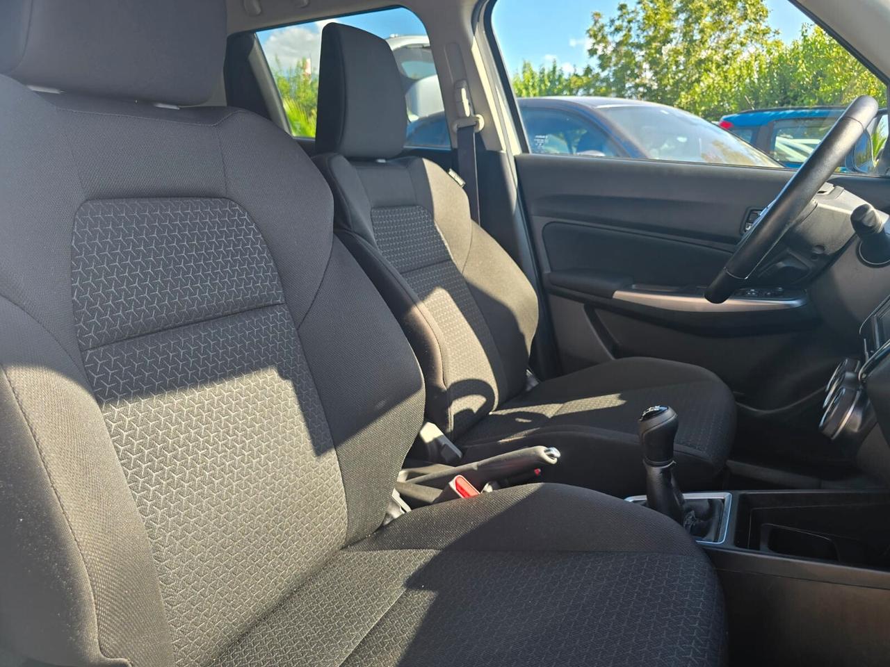 SUZUKI SWIFT 1.2 HYBRID 83CV TOP EDITION FULL PERLATO