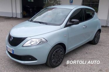 LANCIA Ypsilon 1.0 FIREFLY 18.000 KM HYBRID SILVER PLUS