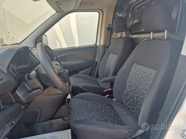 Opel Combo Life 1.3 MJT 90 CV Dynamic
