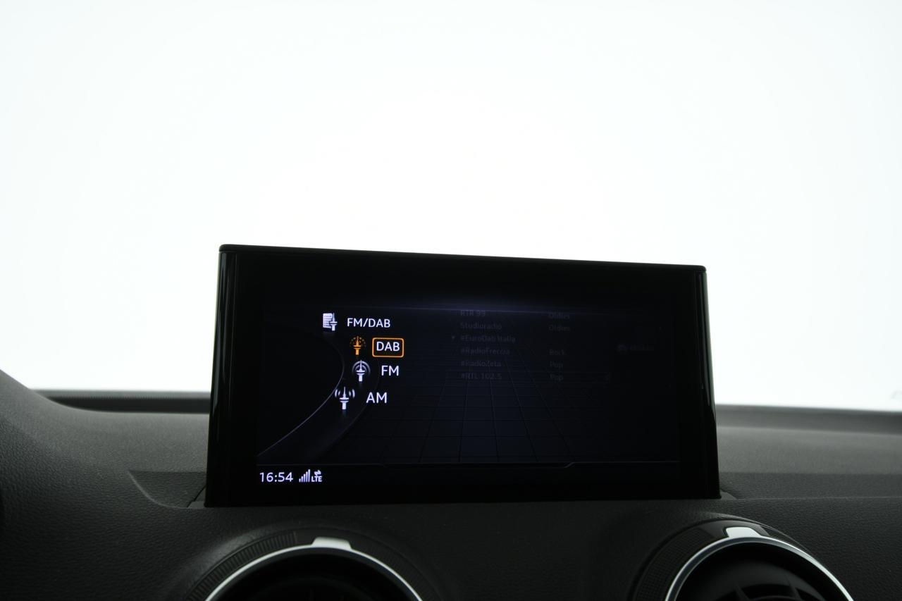 AUDI Q2 30 2.0 tdi Business s-tronic NEOPATENTATI+CAMERA+ACC