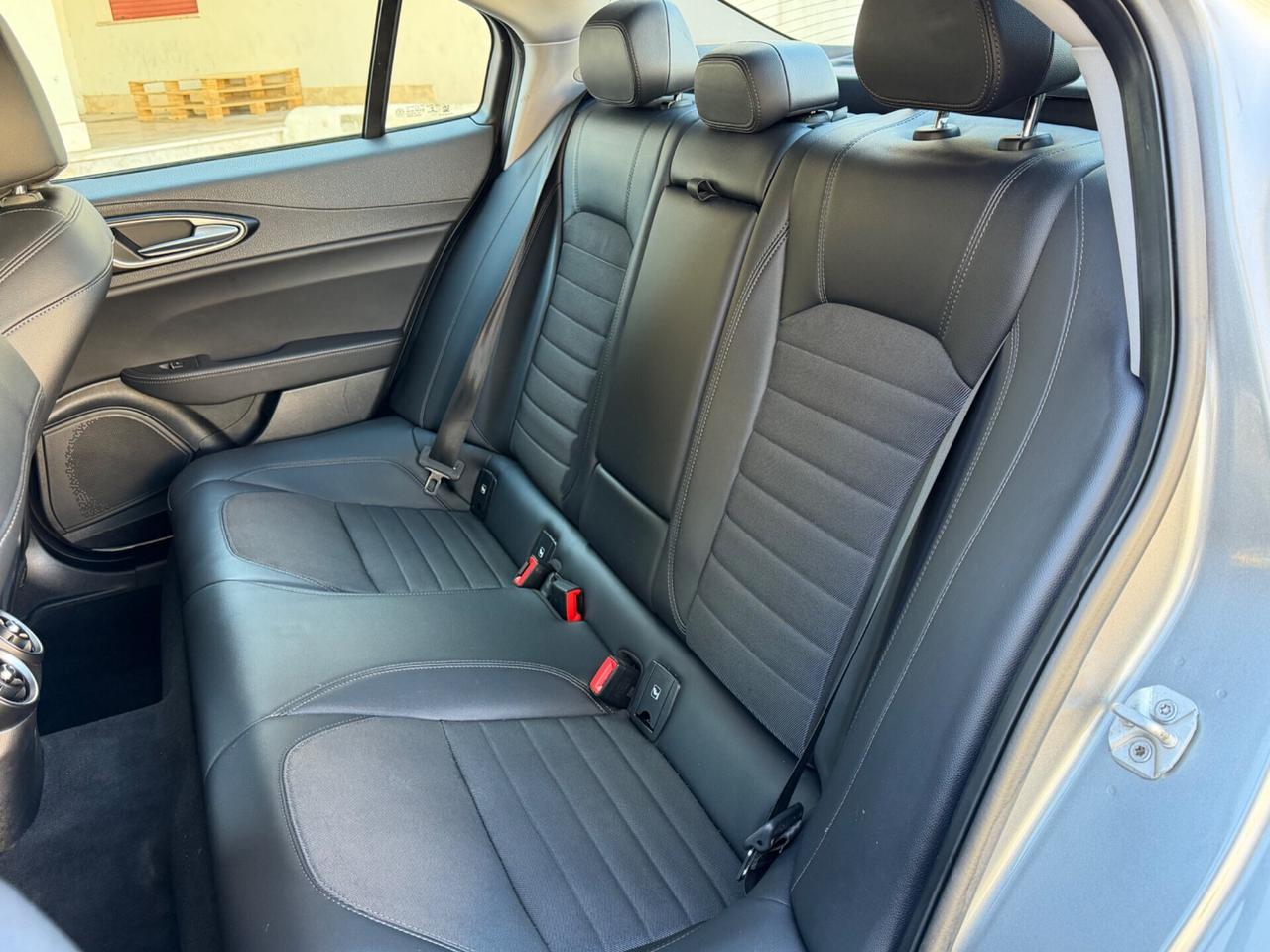 Alfa Romeo Giulia 2.2 Turbodiesel 180 CV AT8 Super