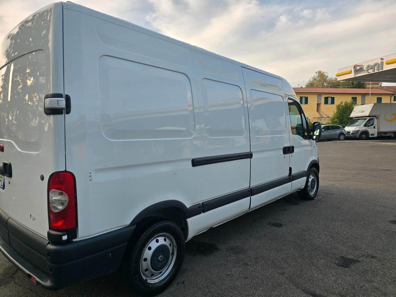 Renault Master T28/120 2.5 dCi PC-TN Furg. Gene.