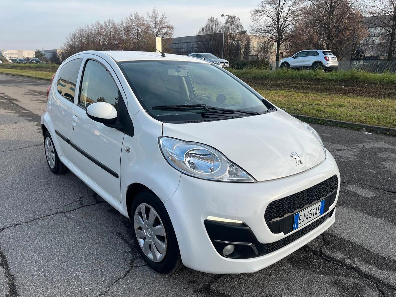 Peugeot 107 1.0 68CV 5p. Superga