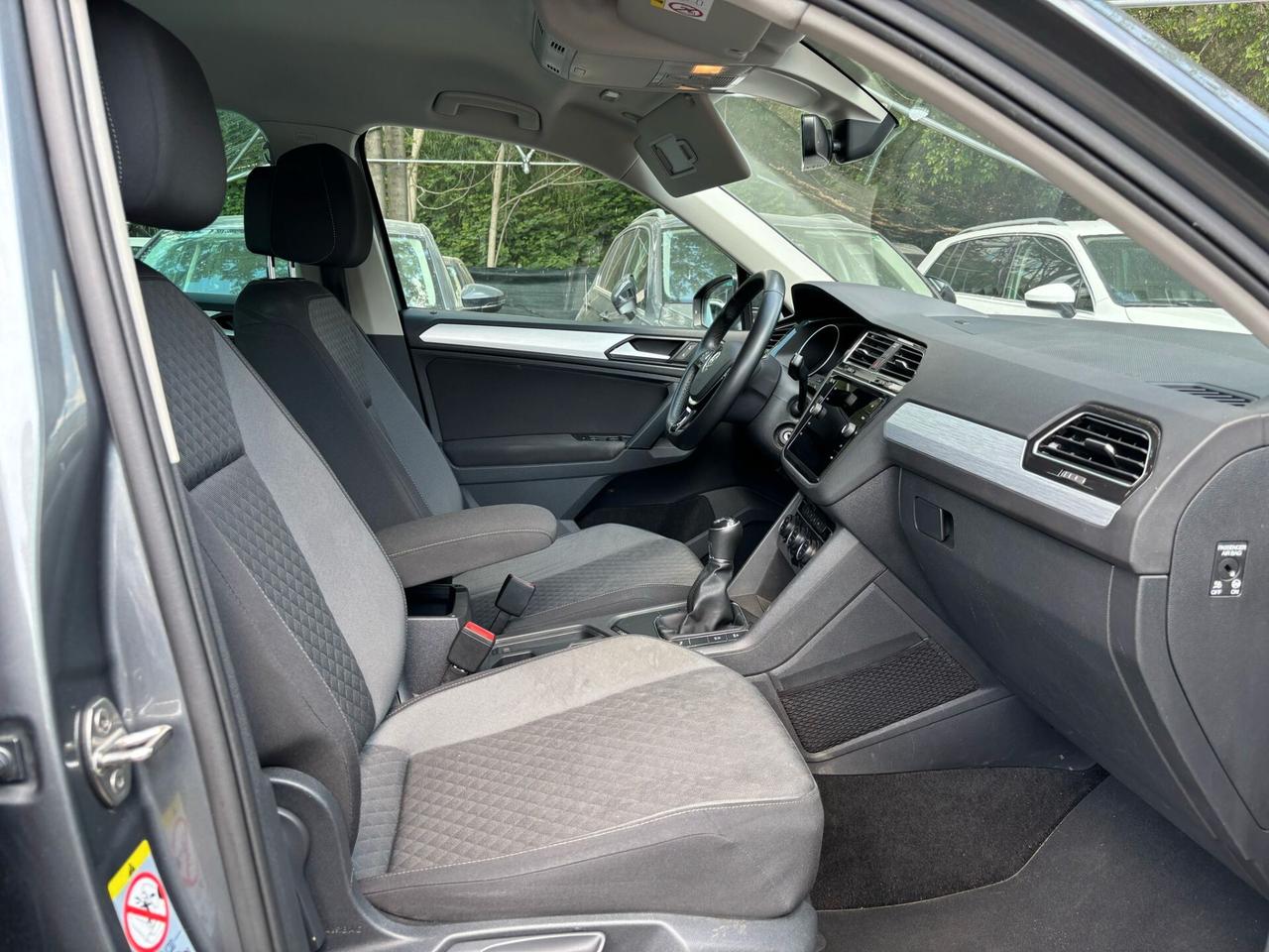 Volkswagen Tiguan 1.6 TDI Sport R-Line OK Neopatentati