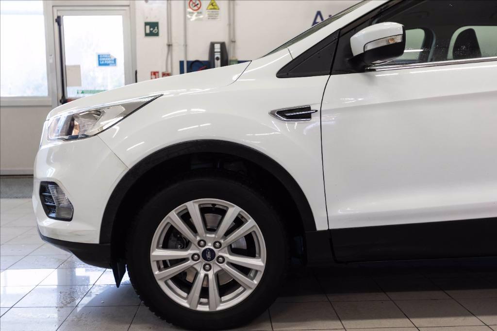 FORD Kuga 1.5 tdci Plus s&s 2wd 120cv my18 del 2018