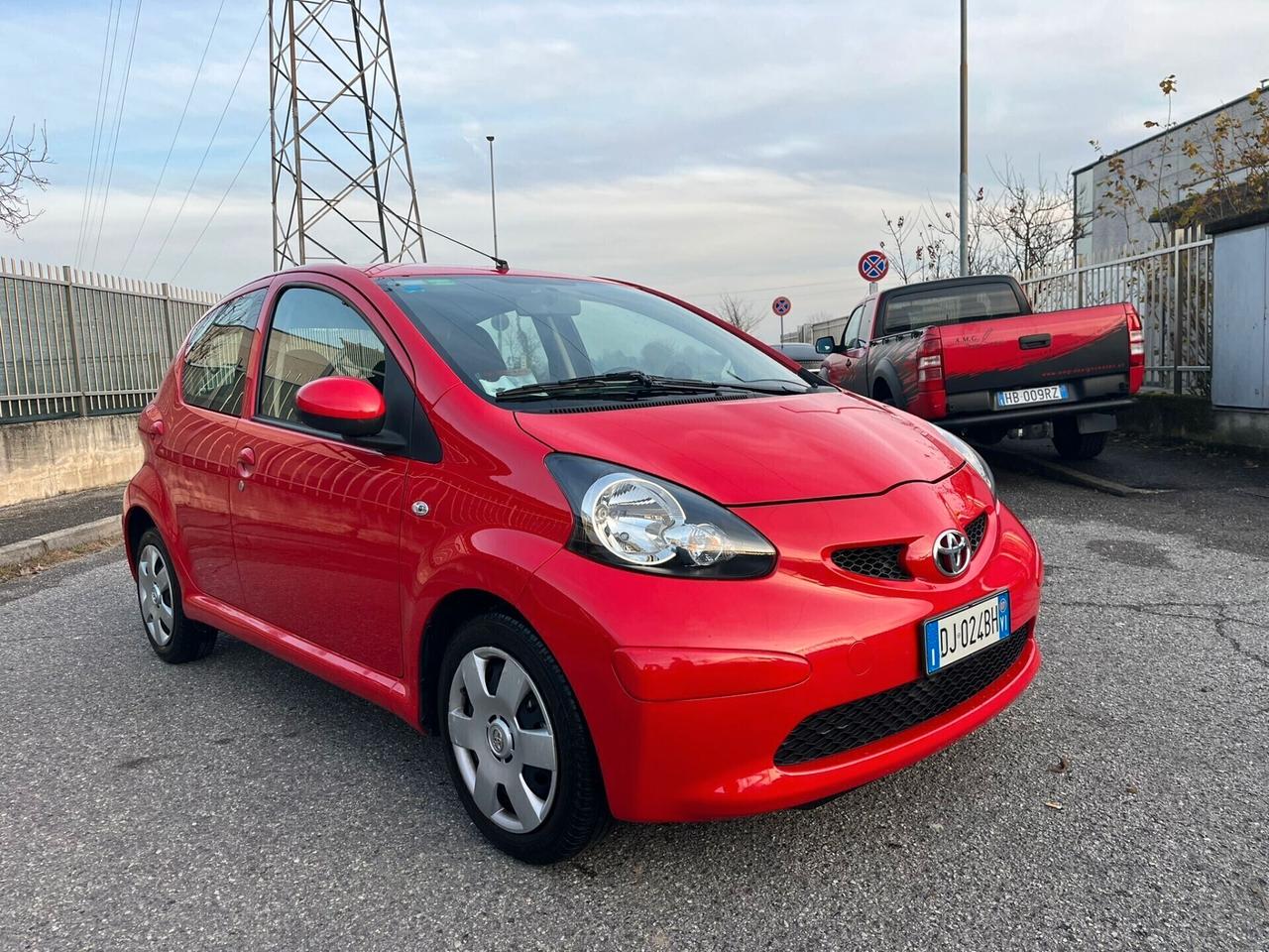 Toyota Aygo 1.0 BENZ SOLO 29.000 KM
