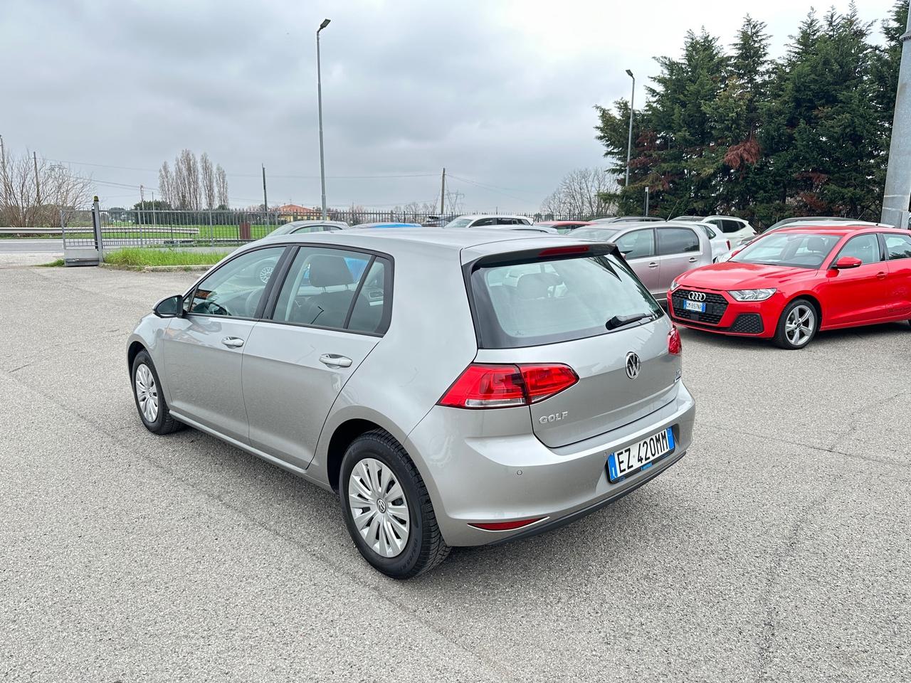 Volkswagen Golf Business 1.6 TDI BlueMotion Technology 35.000KM - 2015