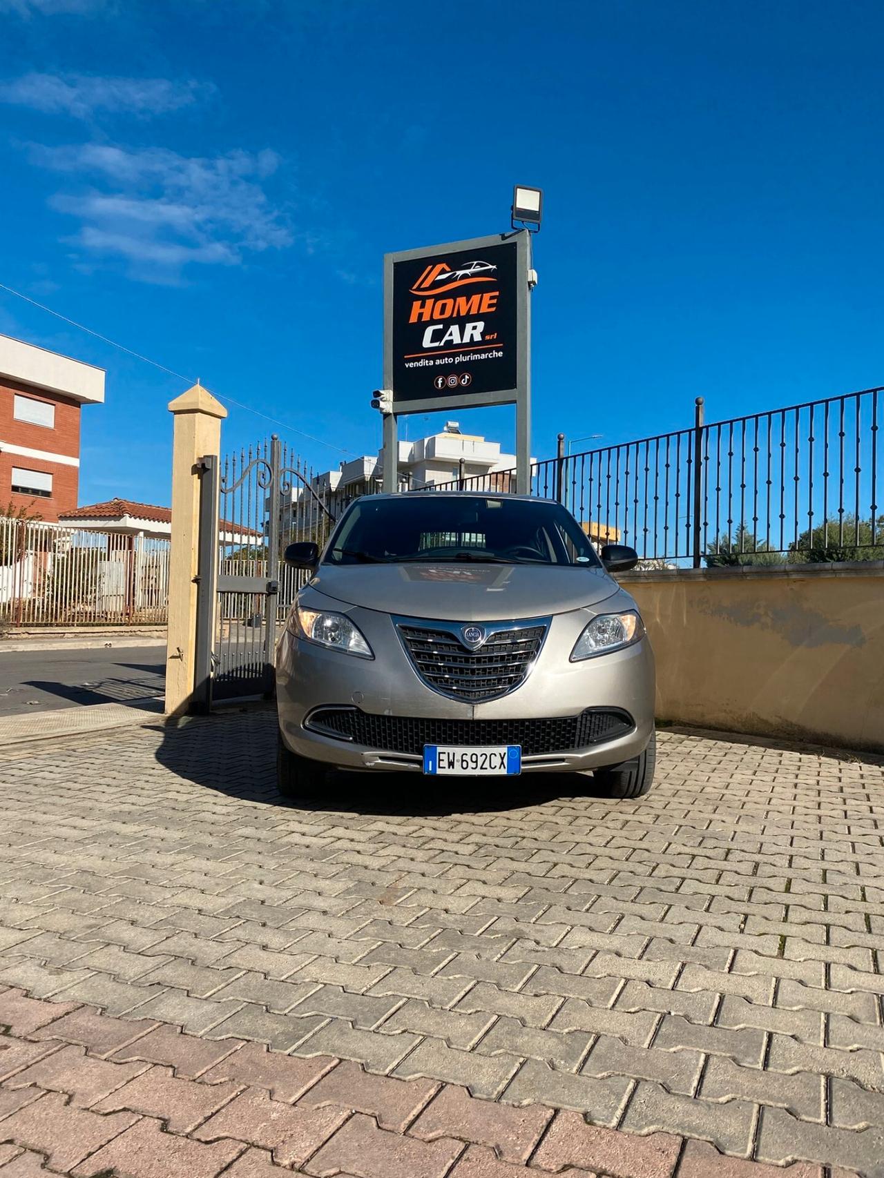 Lancia Ypsilon 0.9 TwinAir 85 CV 5 porte Metano Ecochic Gold