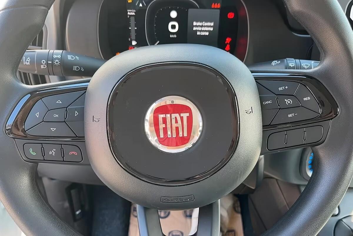 Fiat Panda 1.0 FireFly S&S Hybrid Pandina KM0