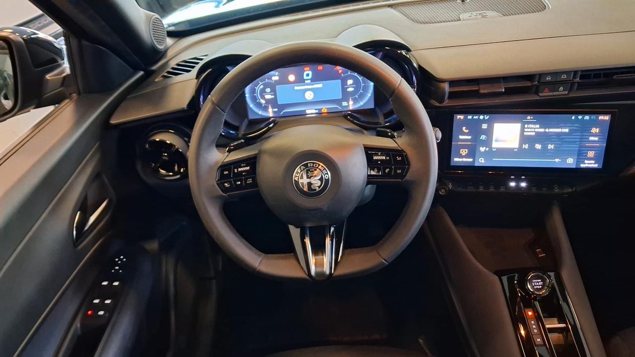 Alfa Romeo Junior 1.2 145 CV Hybrid eDCT6