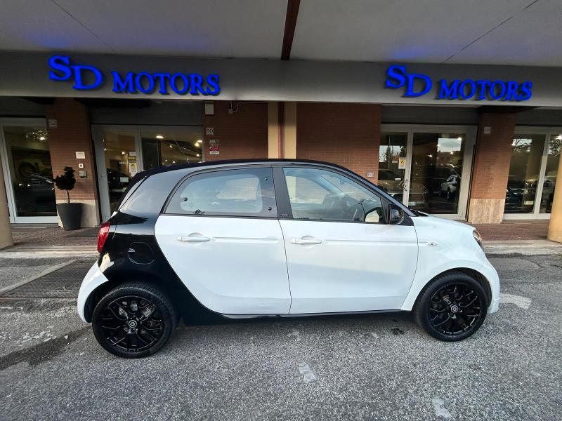 Smart forfour 1.0 Superpassion 71cv twinamic *Promo SD 2026*