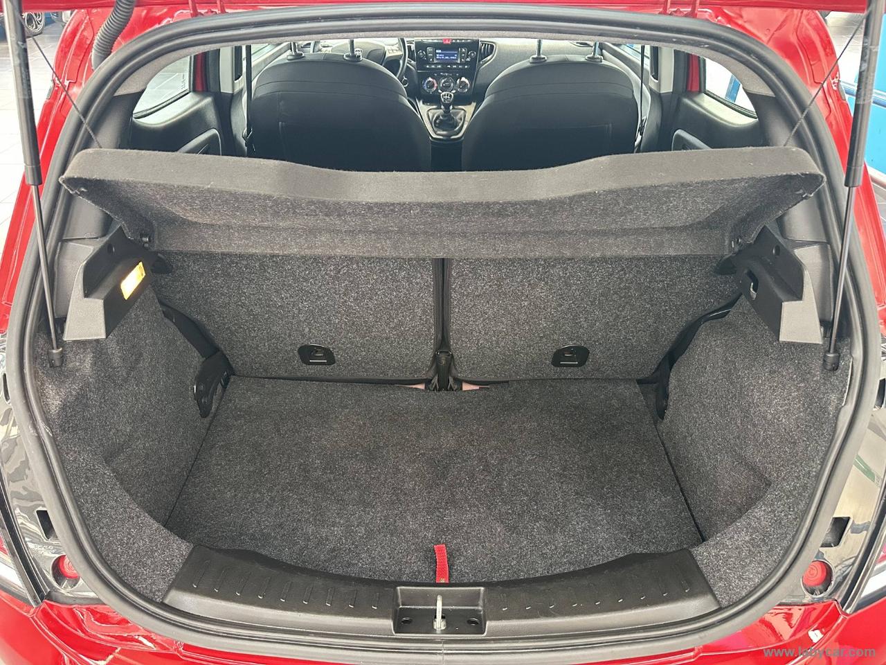 LANCIA Ypsilon 1.0 FireFly 5p.S&S Hybrid Silver OK PER NEOPATENTATI