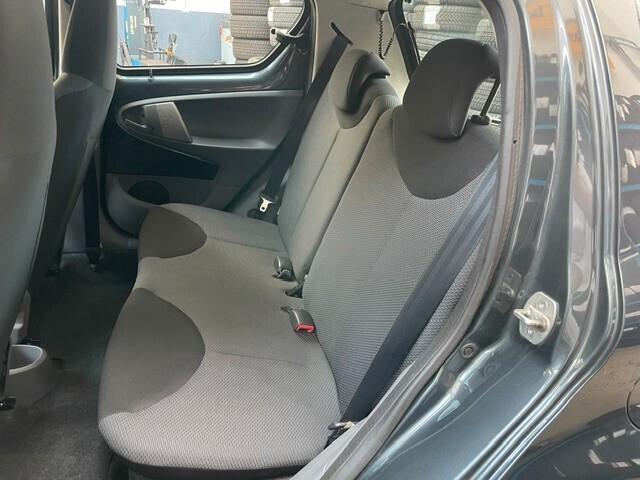 Toyota Aygo 1.0 12V VVT-i 5 porte Sol Tagliandatissima Garanzia 12M!!!!