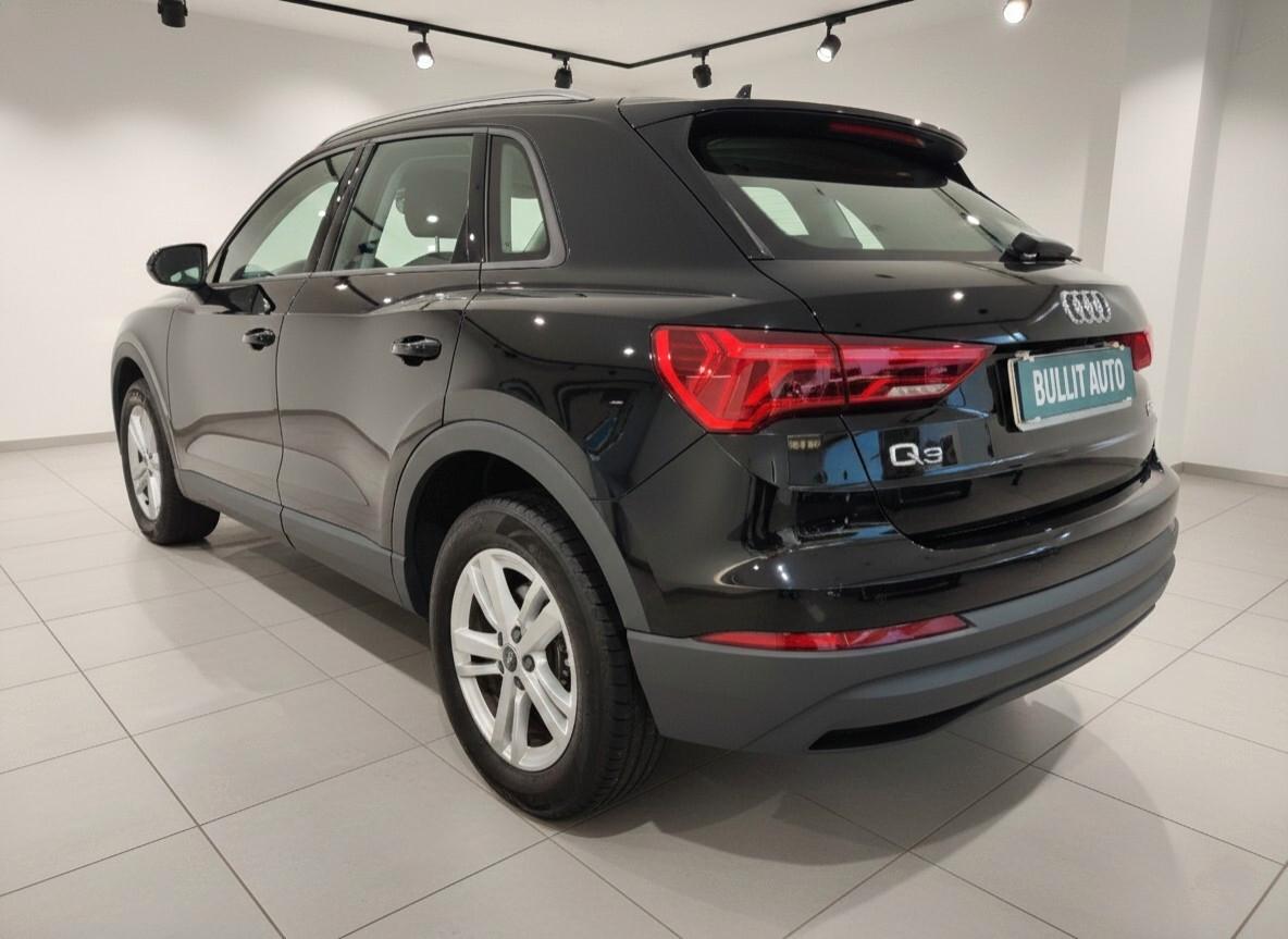 Audi Q3 35 2.0 TDI Business S-tronic