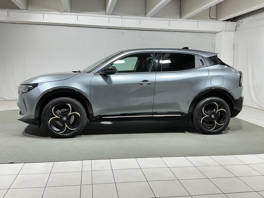 Alfa Romeo Junior 1.2 ibrida Q4 Intensa 145cv edct6