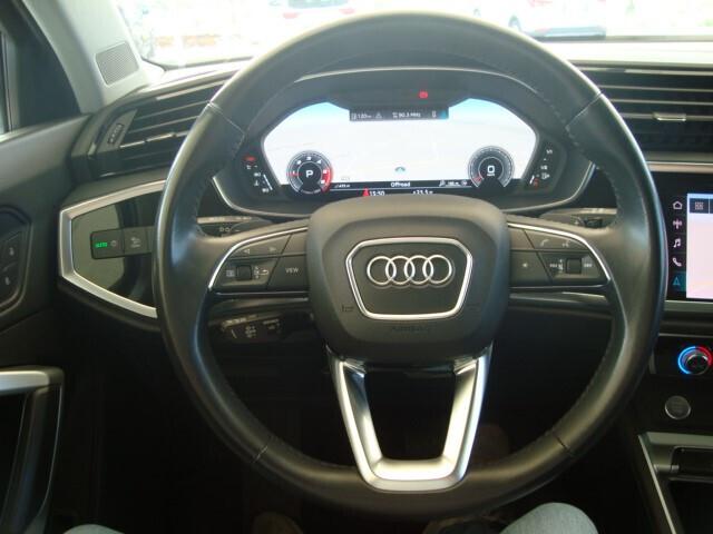 Audi Q3 35 2.0 tdi s-tronic 150CV