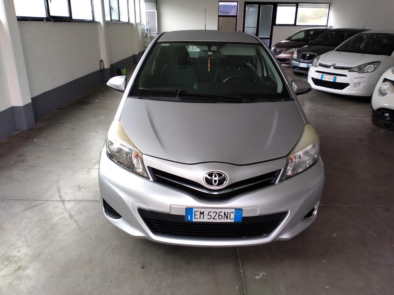 Toyota Yaris 1.3 5 porte Active METANO