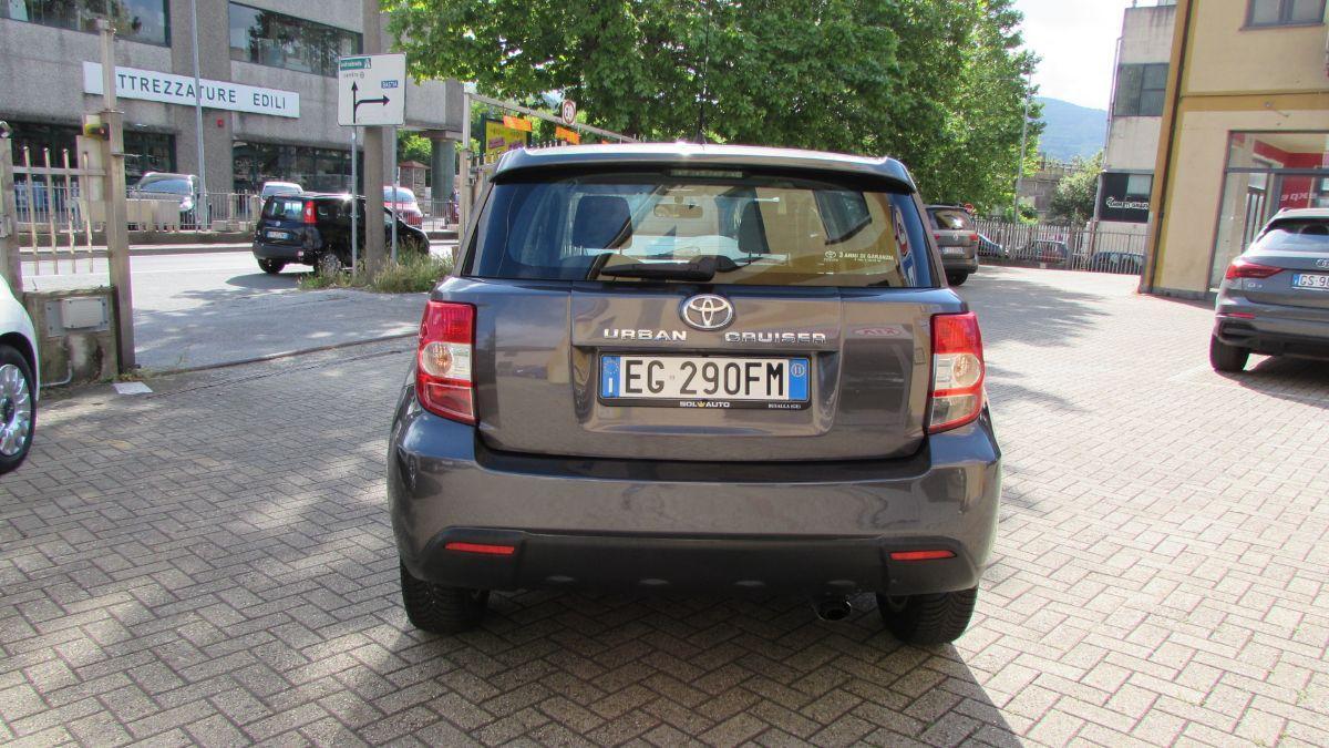 TOYOTA - Urban Cruiser - Cruiser 1.4 D-4D AWD Luxury