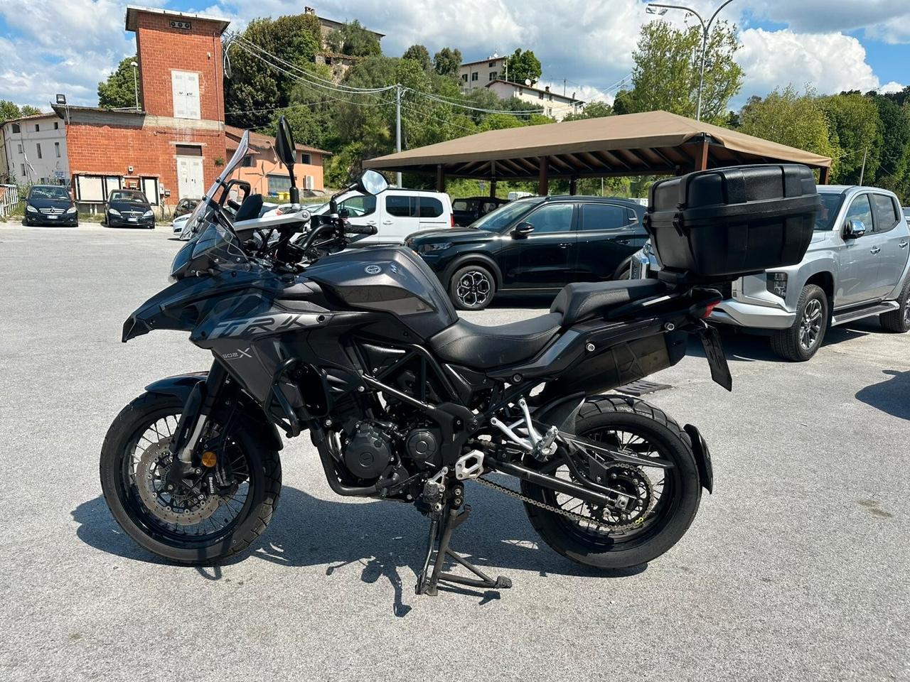 BENELLI TRK 502 X