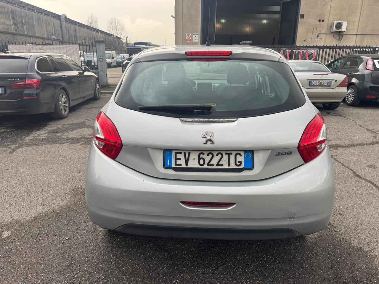 Peugeot 208 1400 Gpl fino 2034