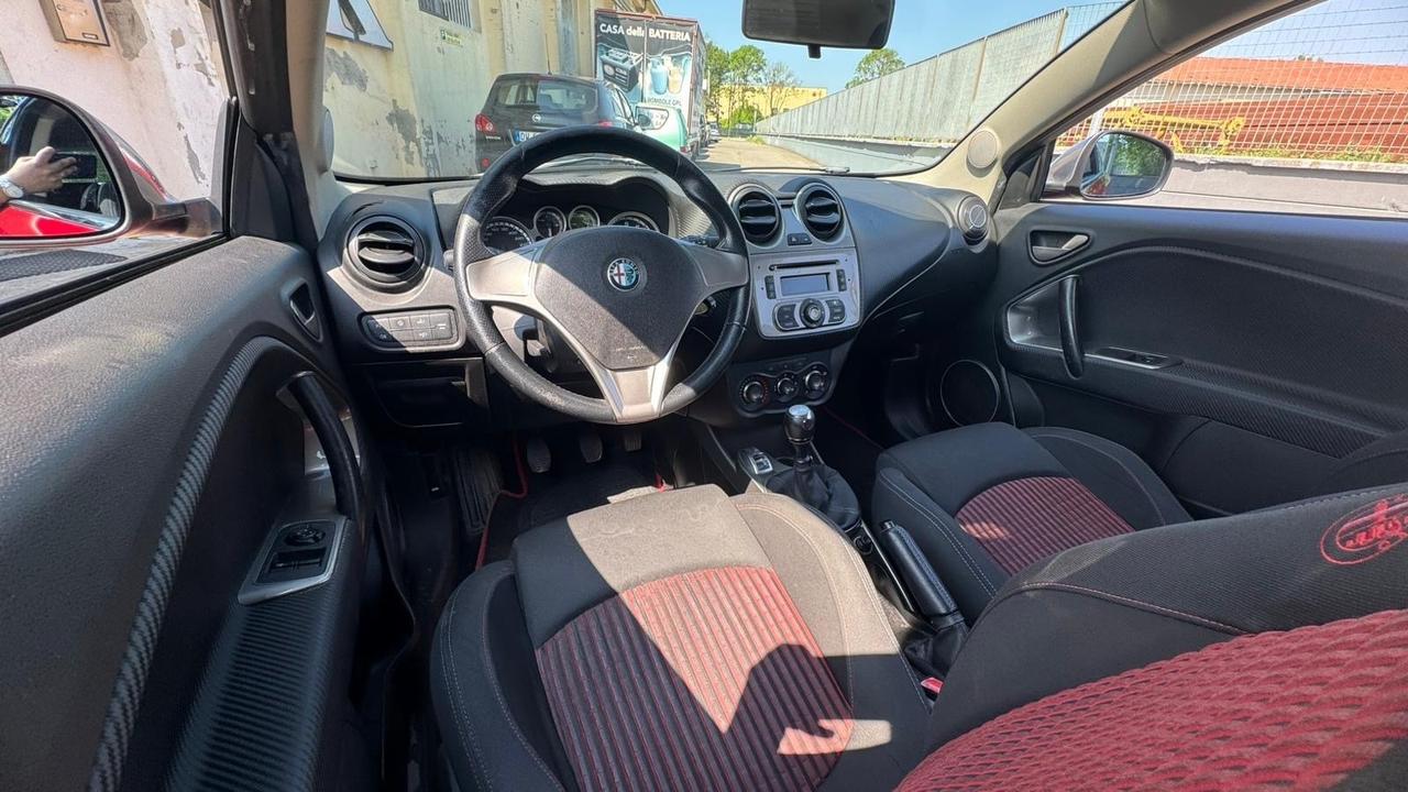 Alfa Romeo MiTo 1.4 105 CV M.air S&S Distinctive Sport Pack