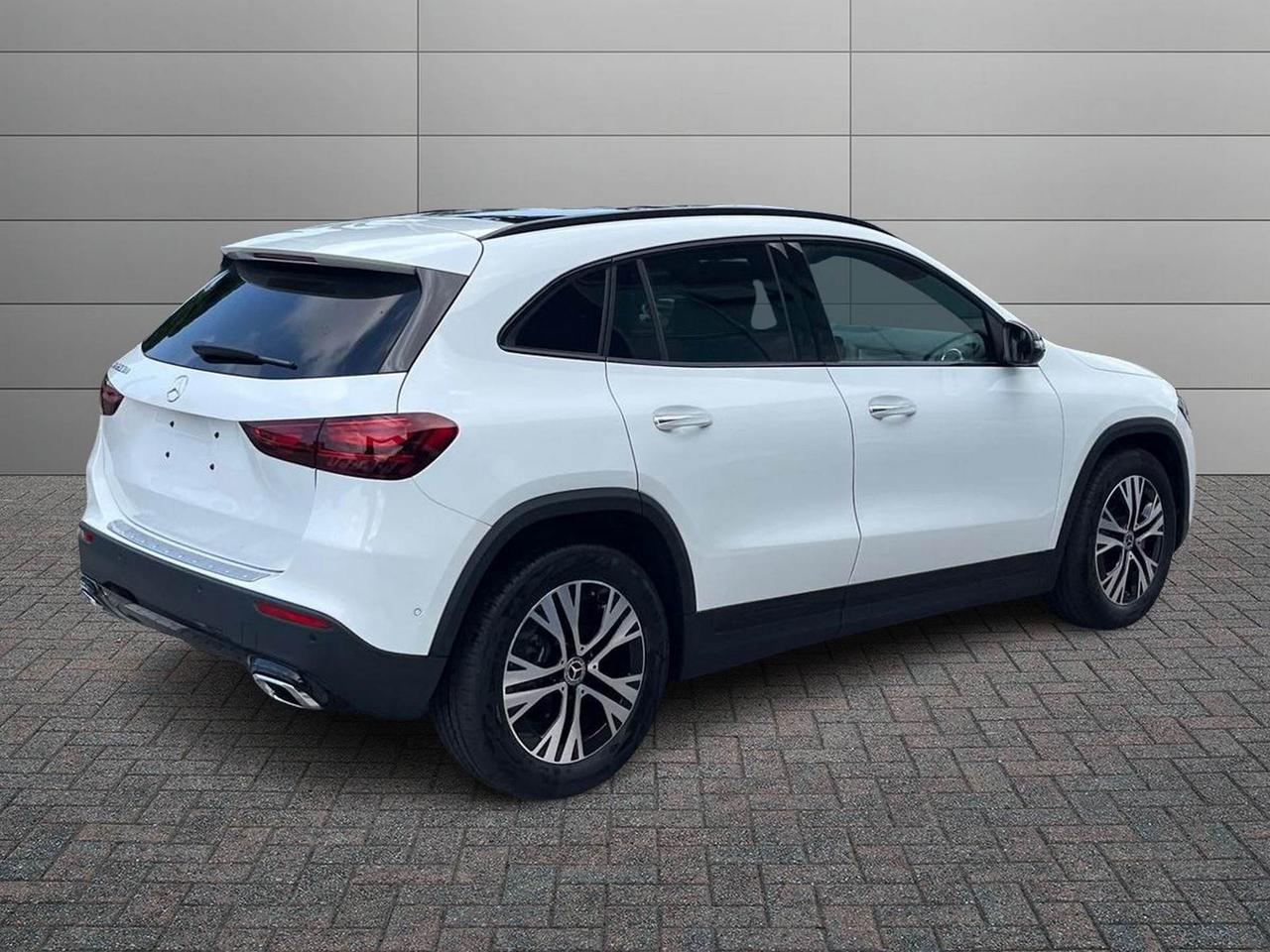 Mercedes-Benz GLA 200 d automatic