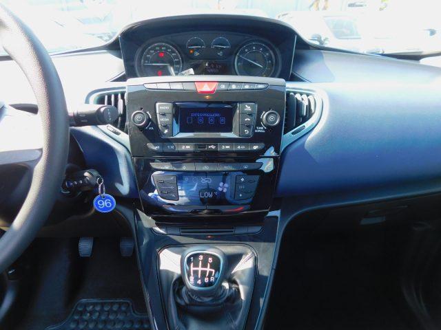 LANCIA Ypsilon 1.0 Hybrid Oro 70 CV Km. 4200 !!!!