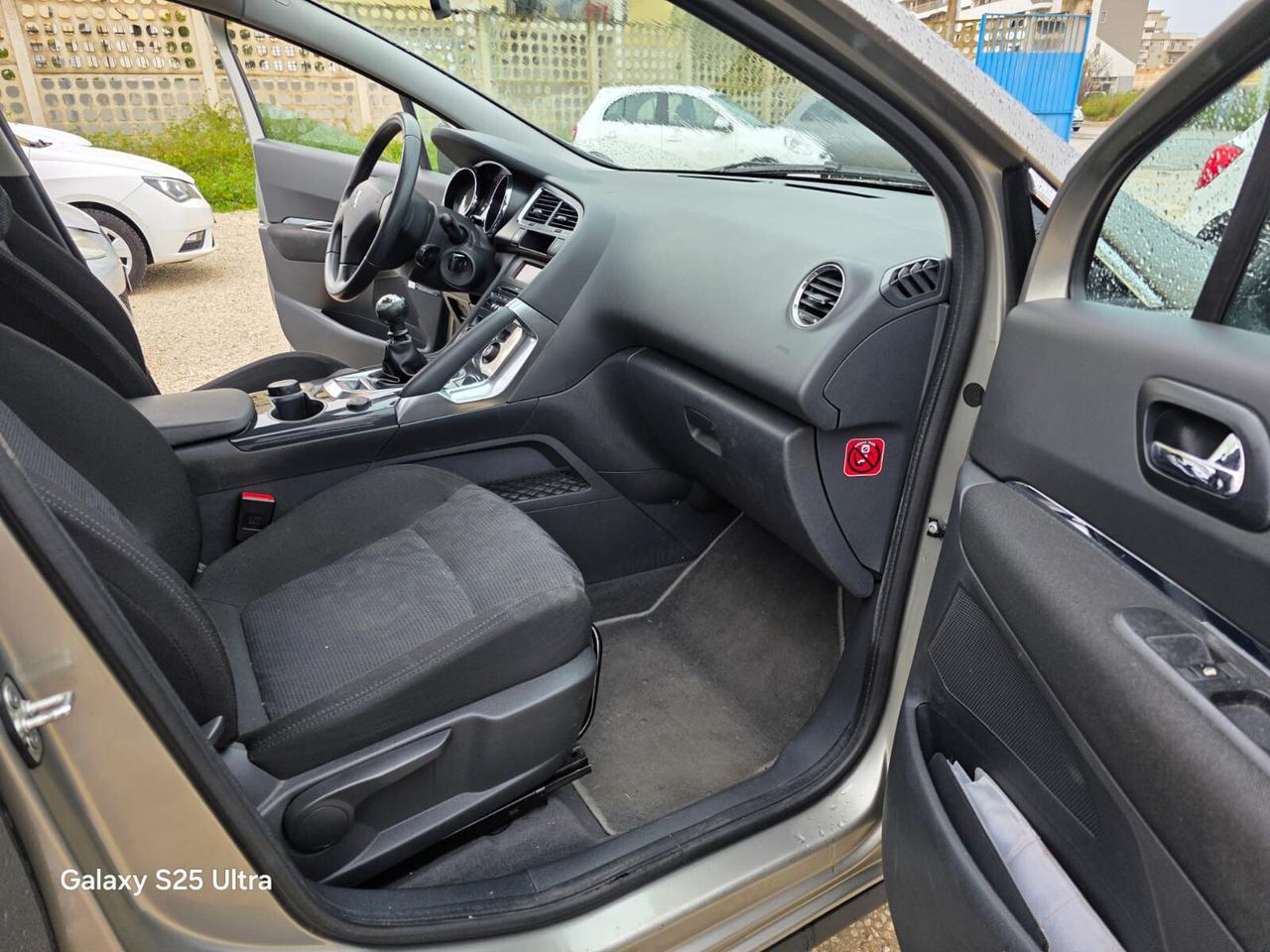 Peugeot 3008 1.6 HDi 110CV Business 116.000km