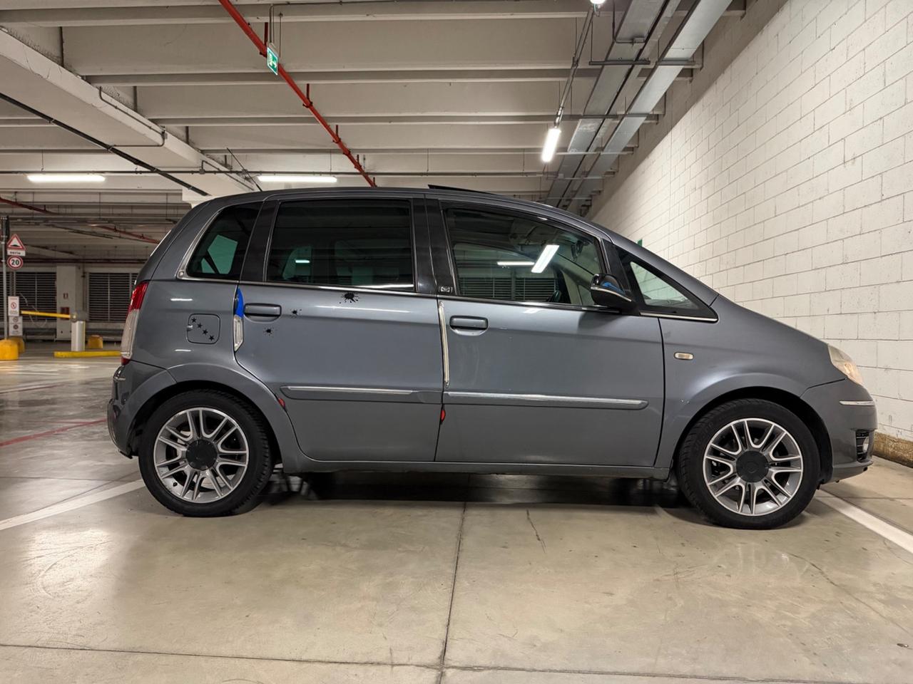 Lancia MUSA 1.4 16V Poltrona Frau