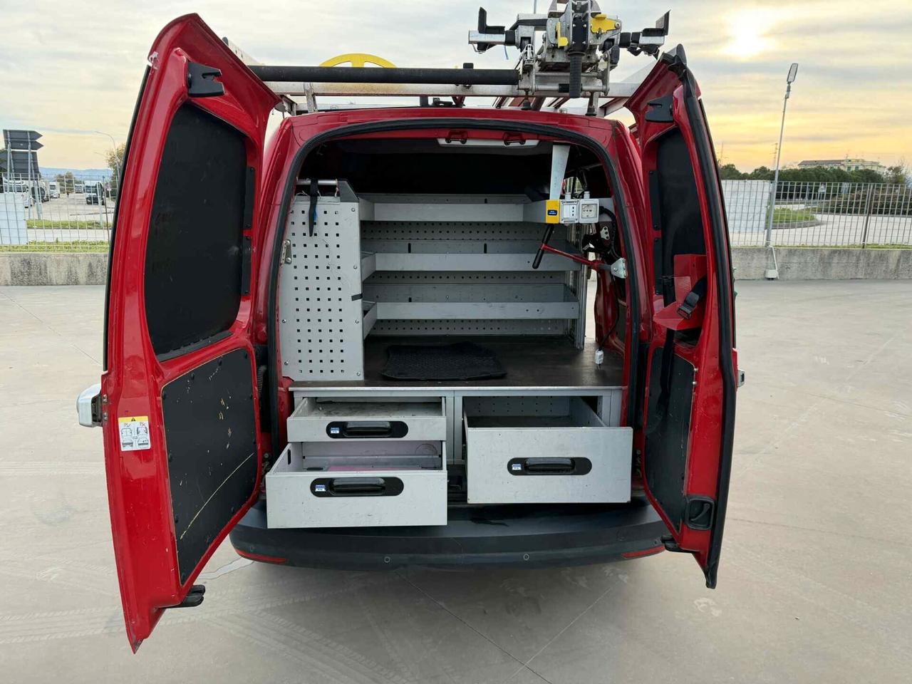 Volkswagen Caddy 2.0 TDI 122 CV 4MOTION Comfortline