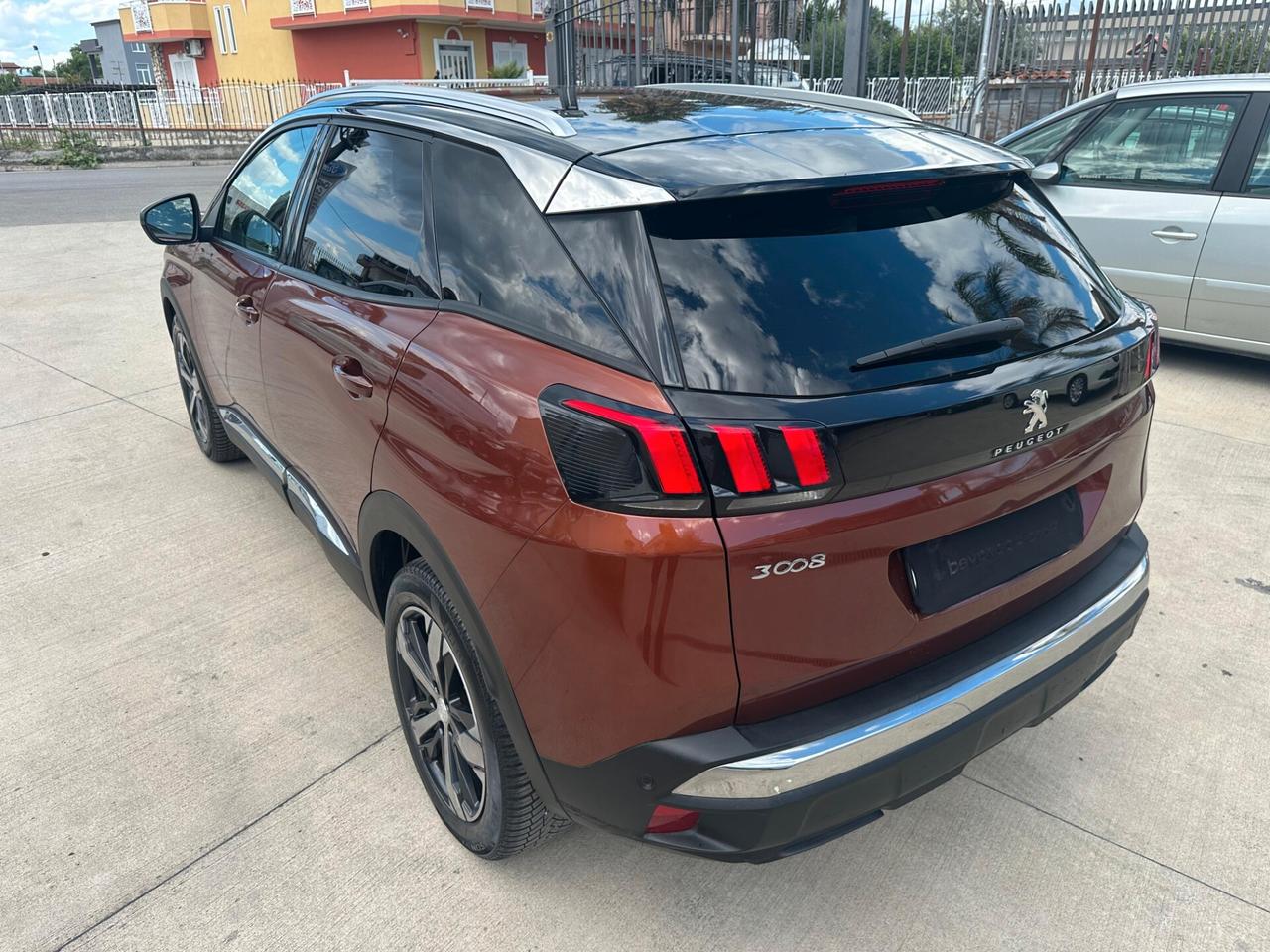 Peugeot 3008 BlueHDi 130 S&S EAT8 Allure