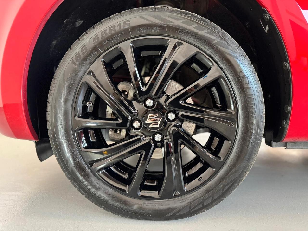 Suzuki Swift 1.2 Hybrid 4WD AllGrip Top Rosso Cordoba