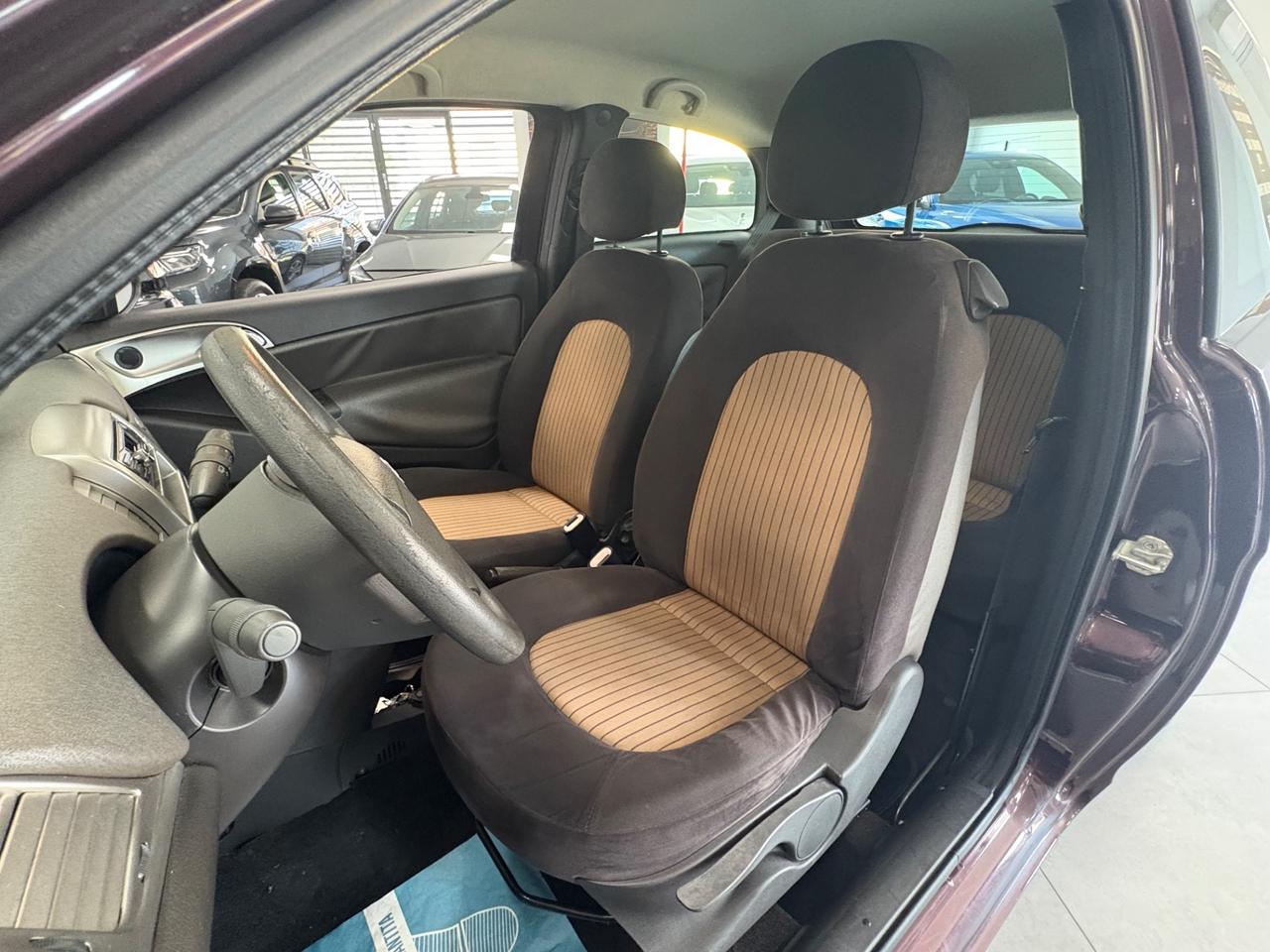 Lancia Ypsilon 1.2 benzina 60cv 2008 km 125000