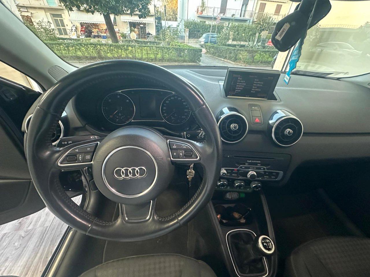 Audi A1 Sportback 1.6 tdi S Line Edition 90cv