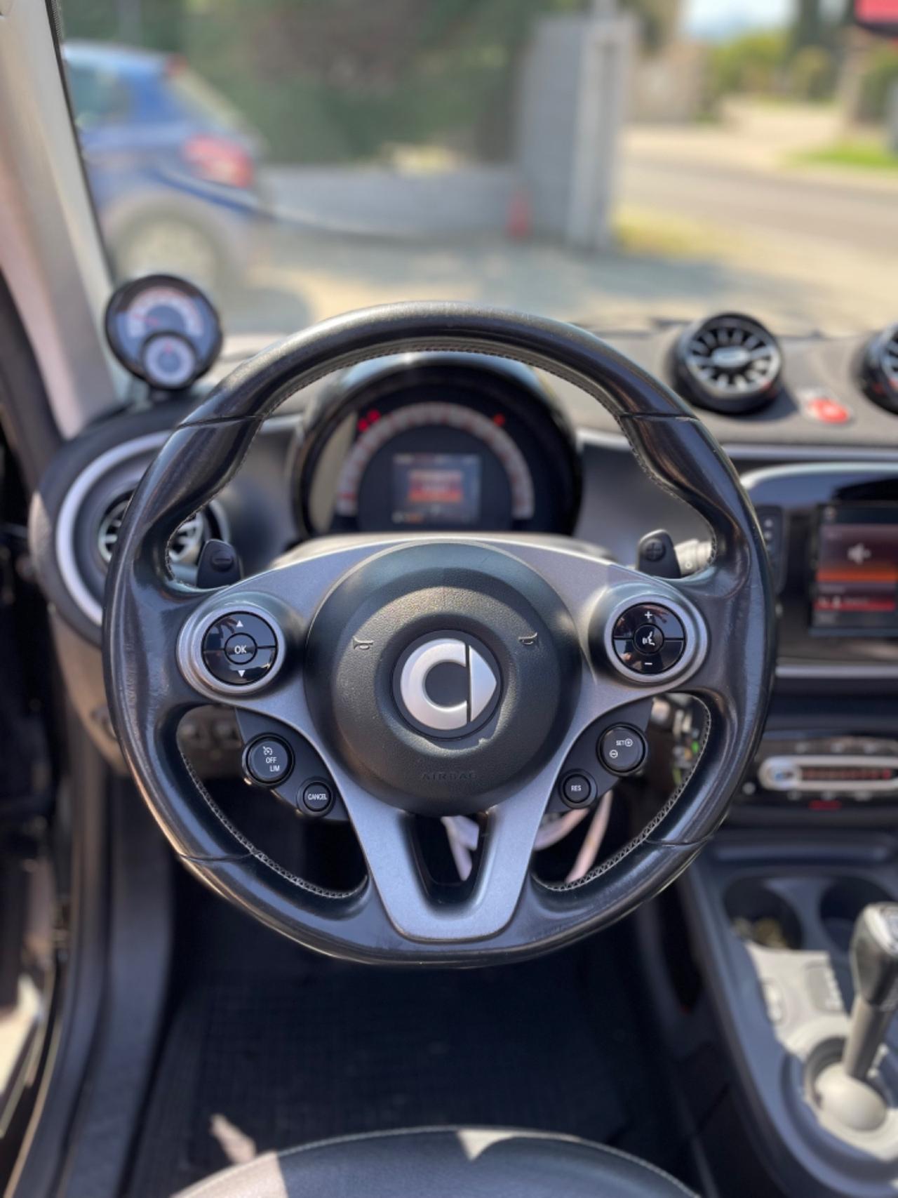 Smart ForTwo 90 0.9 Turbo twinamic cabrio Brabus edition