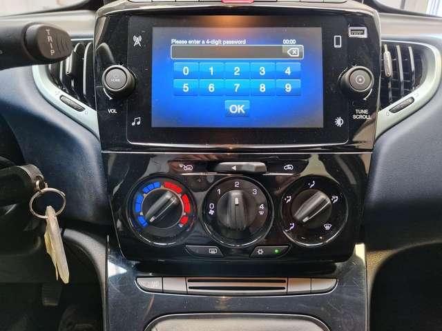 Lancia Ypsilon Ypsilon 1.0 FireFly 5 porte S&S Hybrid Platino