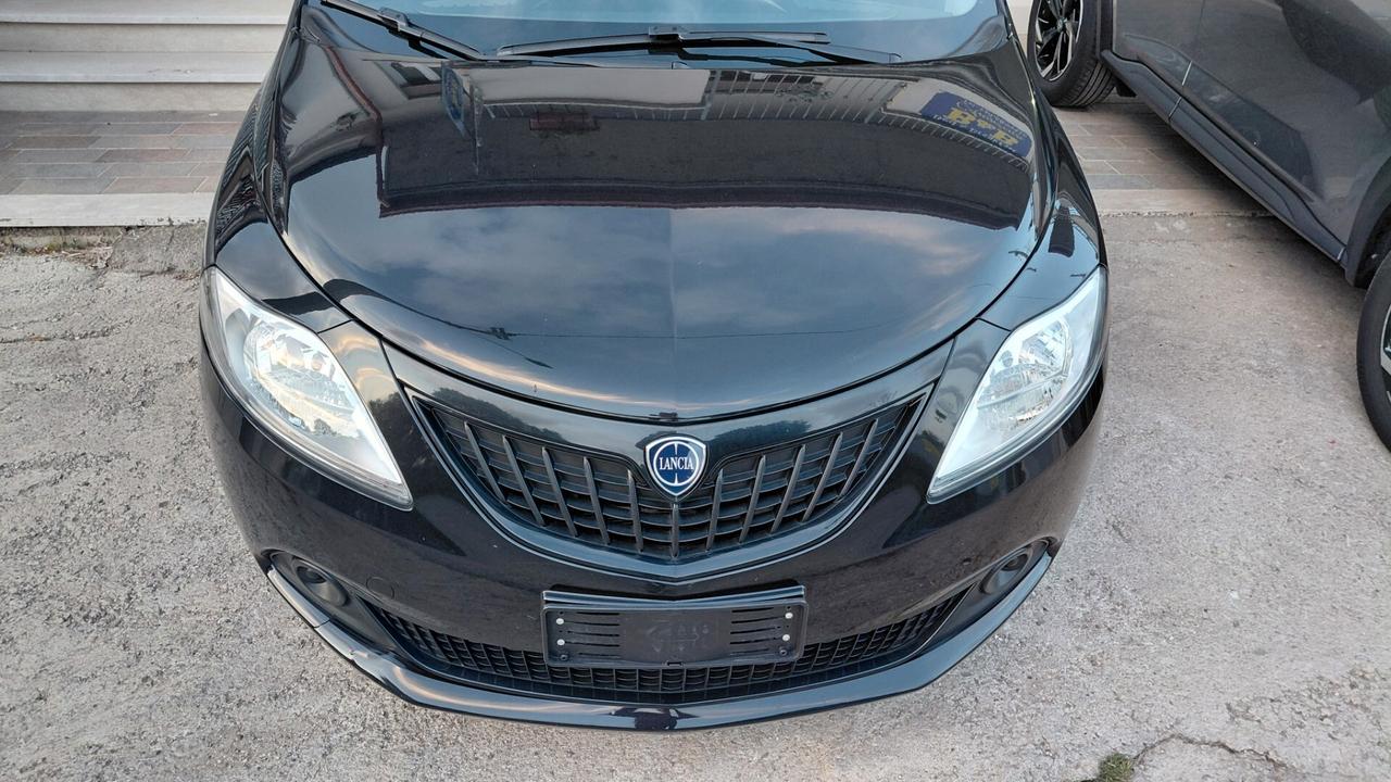 Lancia Ypsilon 1.0 FireFly 5 porte S&S Hybrid Silver Plus