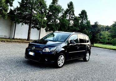 Volkswagen Touran 2.0 TDI 140 CV DSG Highline