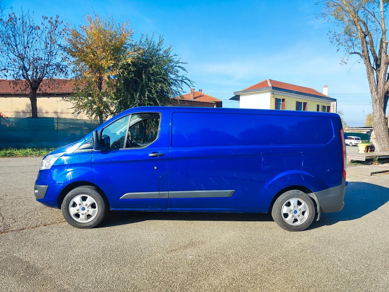 Ford Transit passo lungo